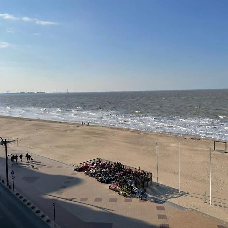 Huswell - Beautiful Spacious Studio With Frontal Sea View Кноке-Хайст Екстериор снимка