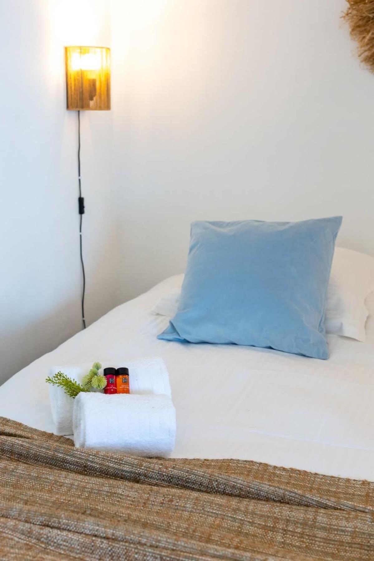 Huswell - Beautiful Spacious Studio With Frontal Sea View Кноке-Хайст Екстериор снимка